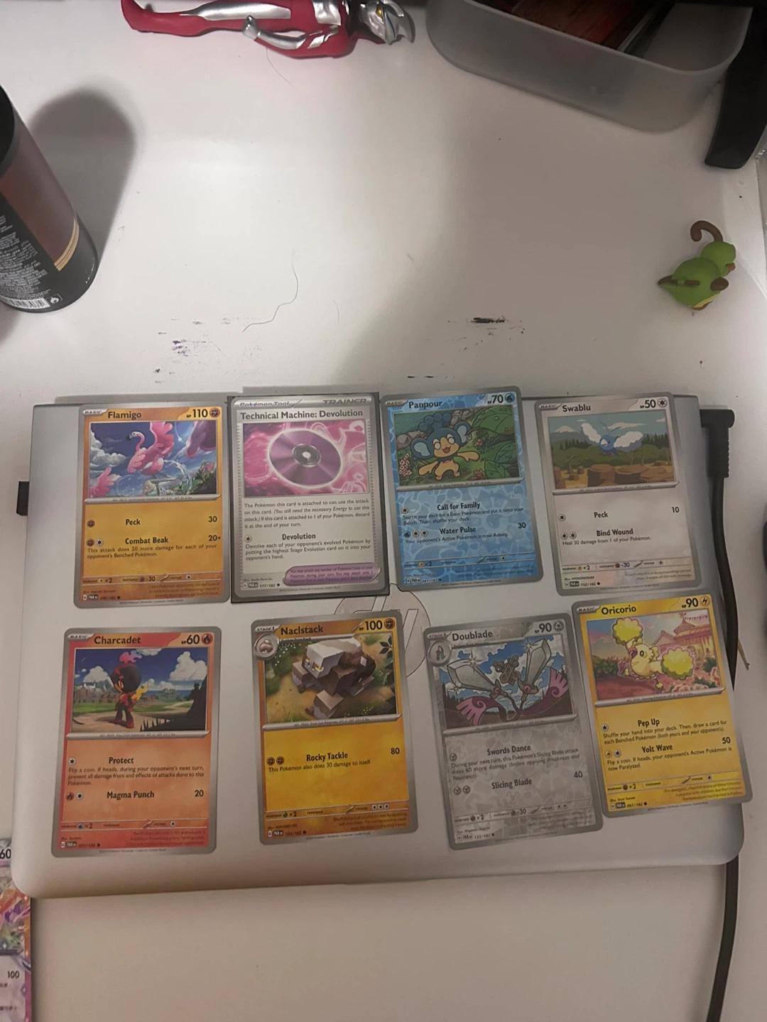 Pokemon Cards lot in ziplock - photo 2