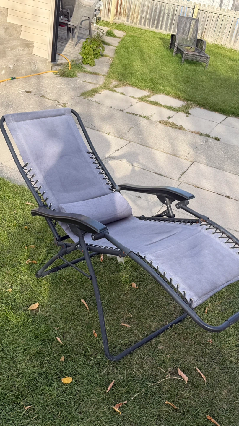 Grey Zero Gravity Reclining Lounge Chair - photo 2
