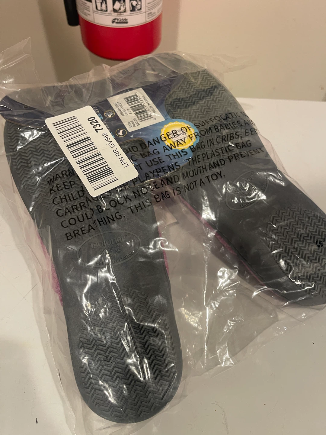 Isotoner Slippers Vivid Violet Size 8.5-9 - photo 5