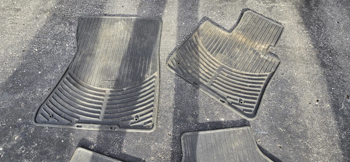 Set of 4 OEM BMW X5 Rubber Floor Mats