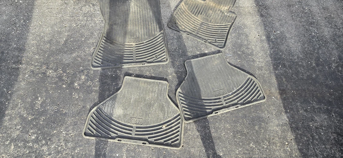 Set of 4 OEM BMW X5 Rubber Floor Mats - photo 4