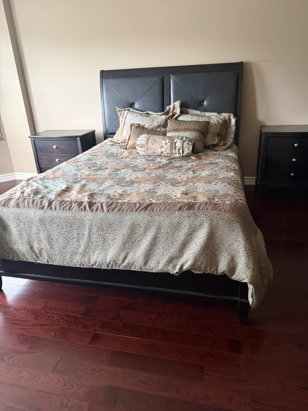 Dark Brown Bedroom Furniture Set