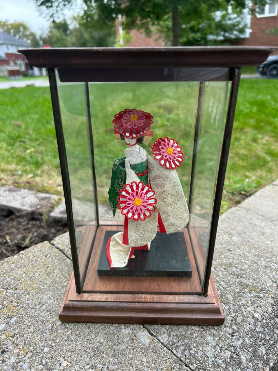 Vintage Japanese Geisha Doll in Glass Display Case