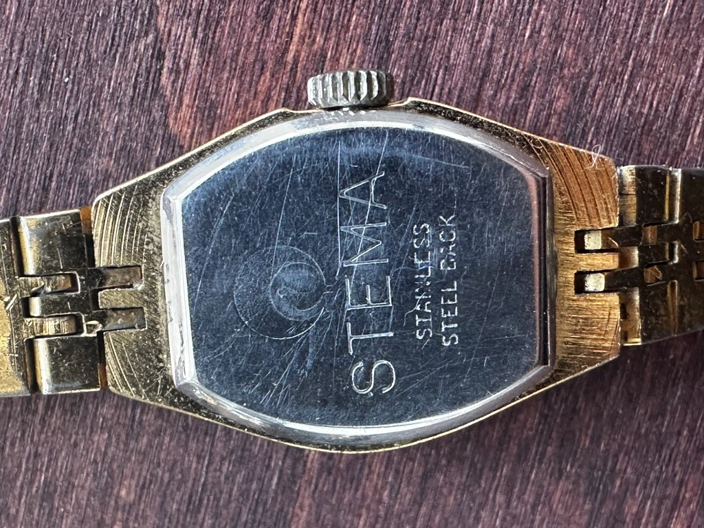 Vintage Gold-Tone Women's Watches - photo 3