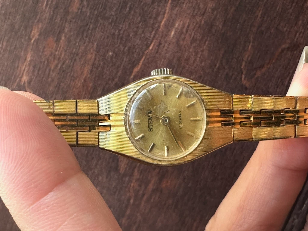 Vintage Gold-Tone Women's Watches - photo 5