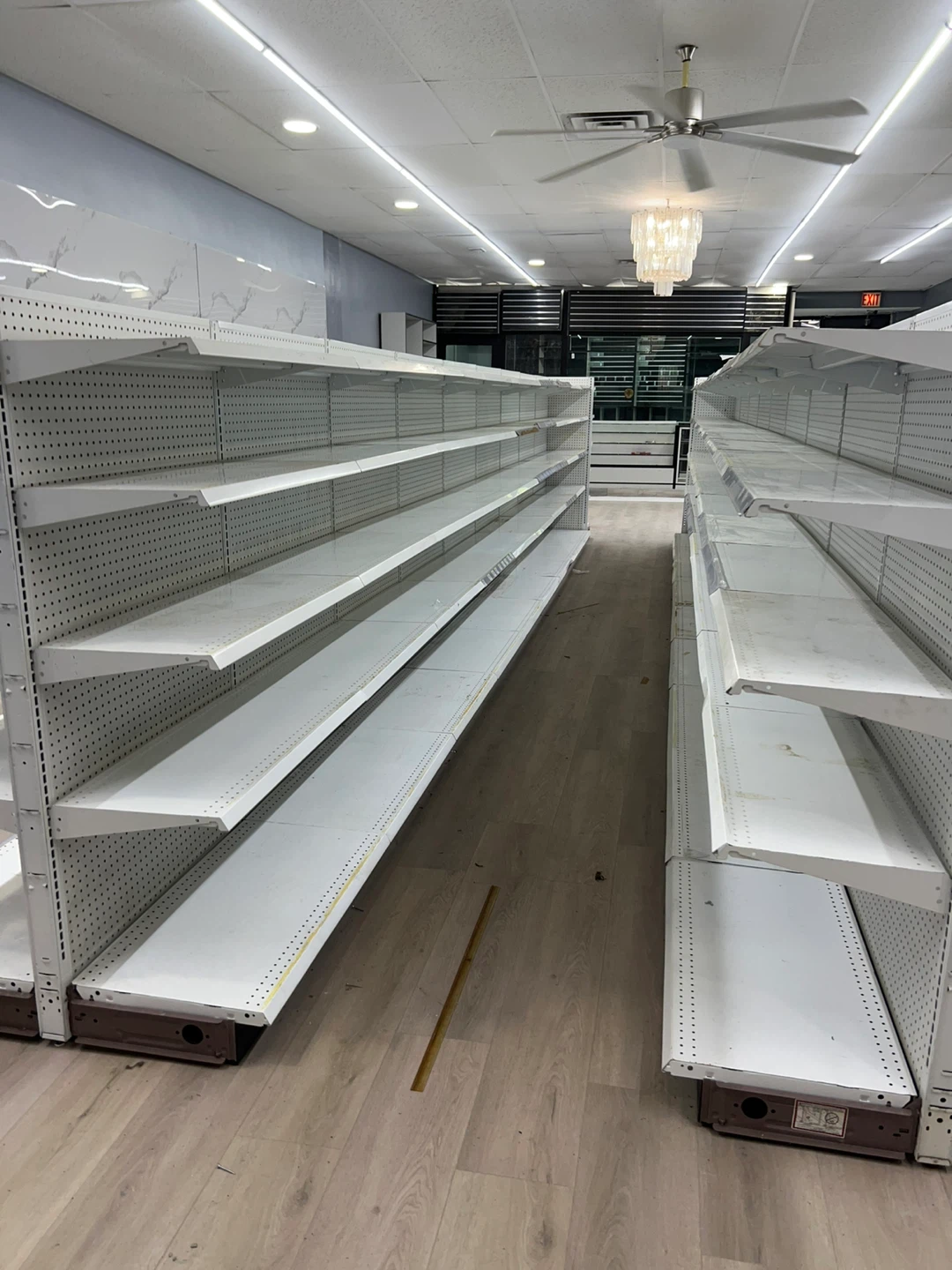 Retail Gondola Shelving Units - photo 3