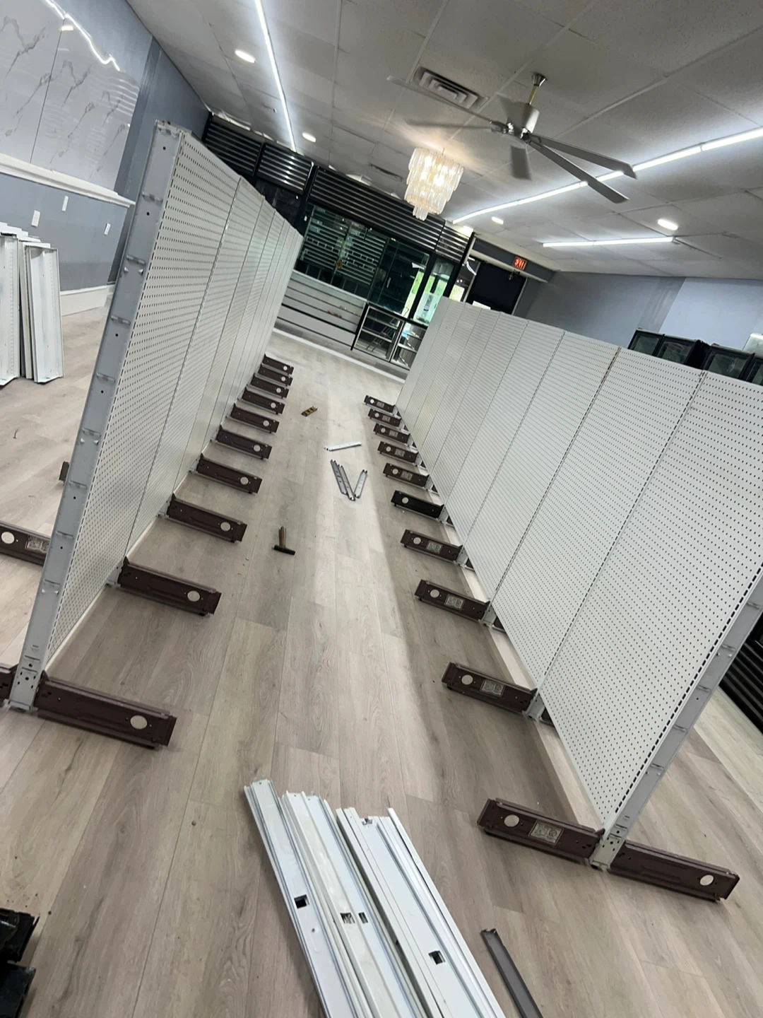 Retail Gondola Shelving Units - photo 5