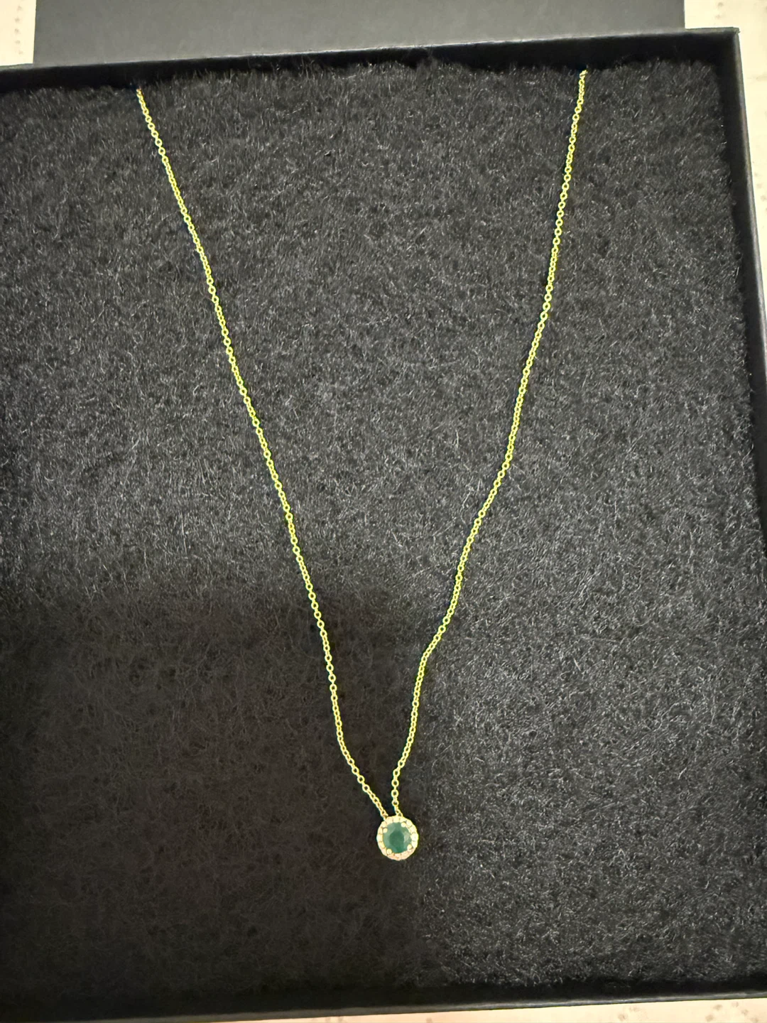 Effy 14 K gold chain with emerald and diamond pendant - photo 2