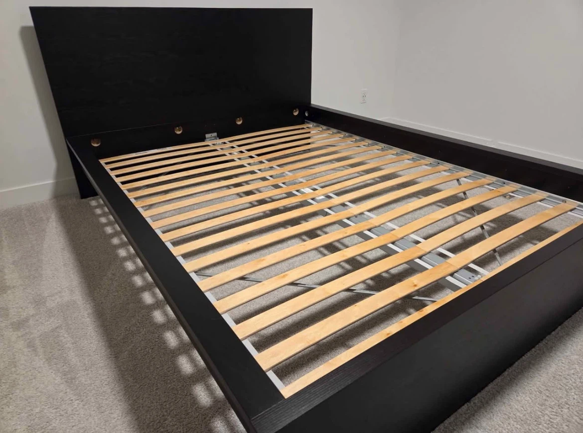 IKEA Queen bed frame black brown - photo 2