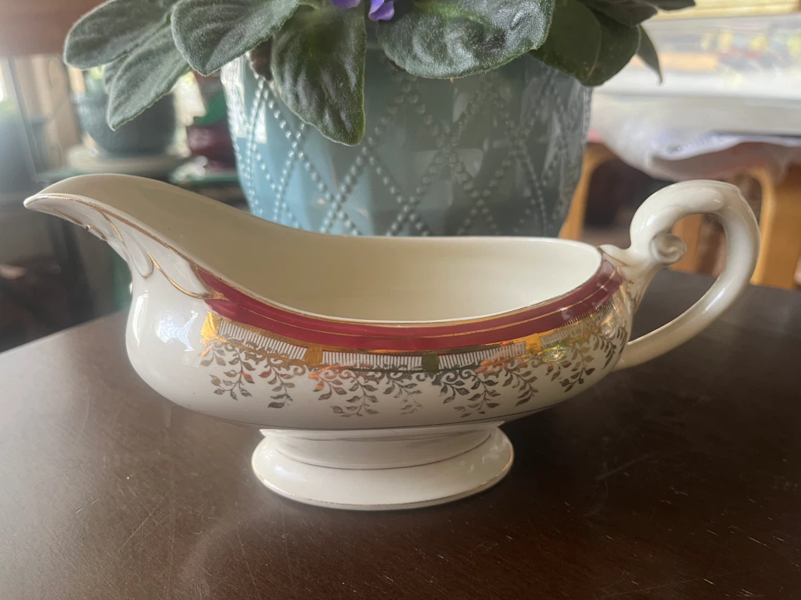 Vintage Porcelain Gravy Boat- Myott Son & Co. Royalty