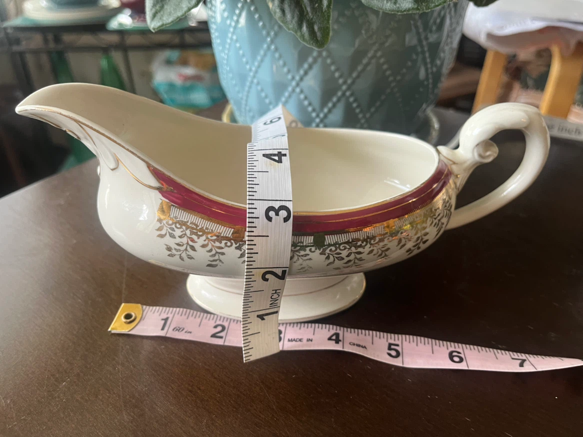 Vintage Porcelain Gravy Boat- Myott Son & Co. Royalty - photo 4