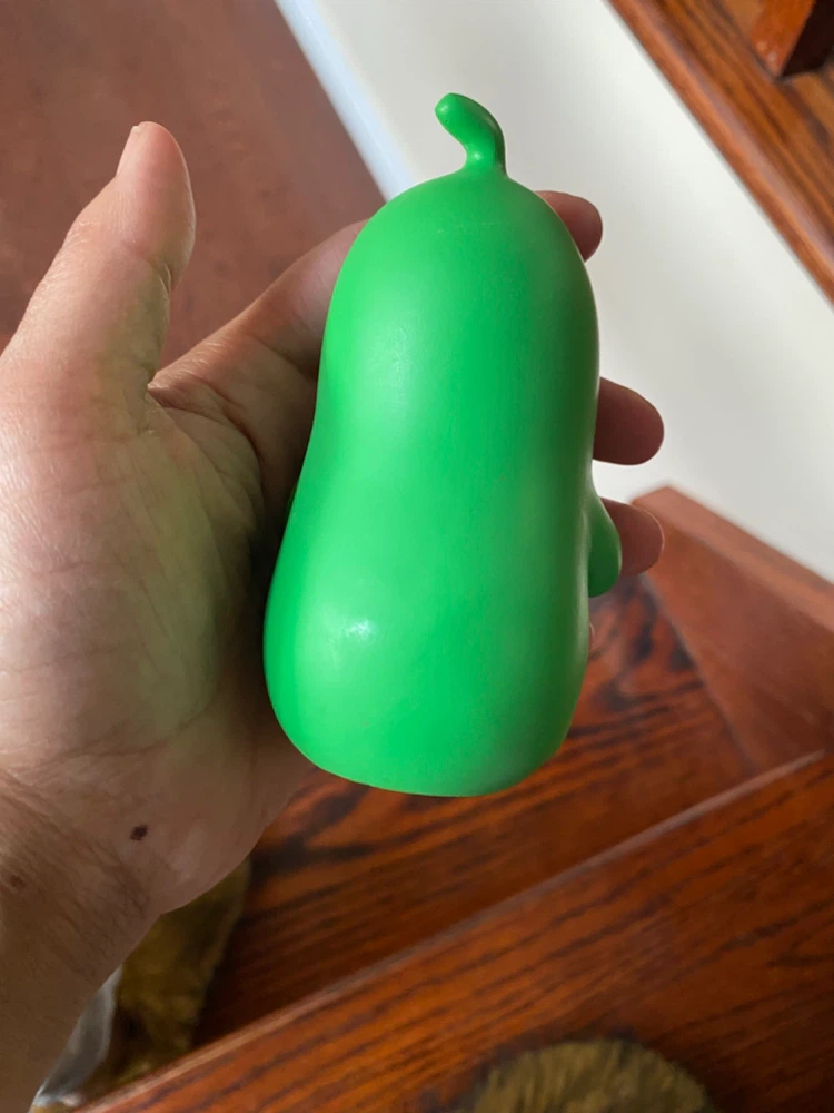 Novelty Pickle Figurine With Heart - photo 2