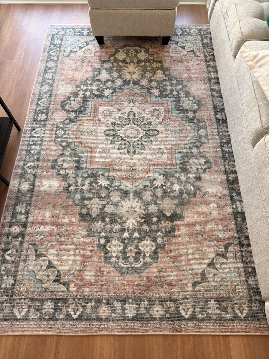 Vintage-Style Area Rug - photo 2