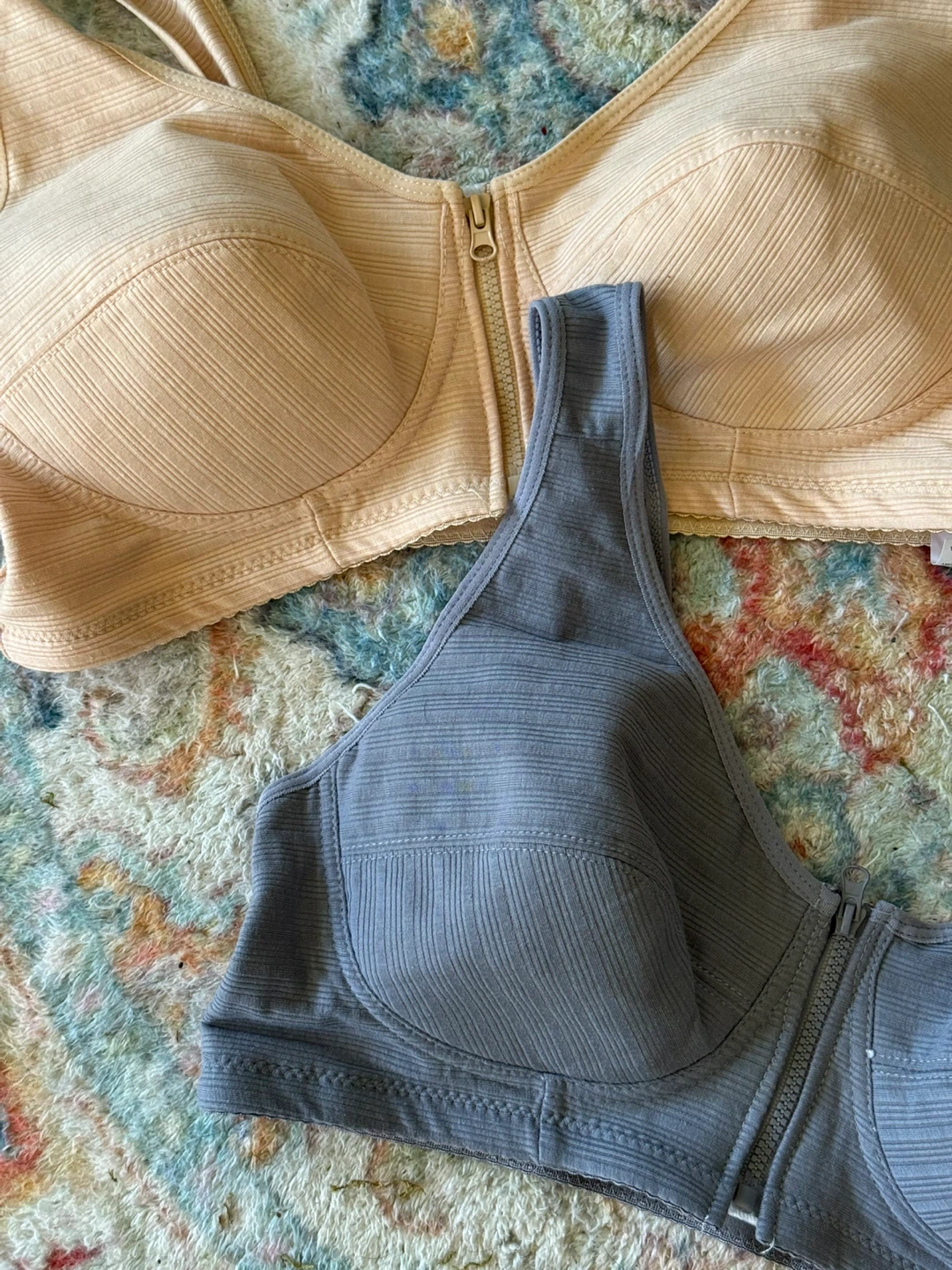 Front-Zip Bras - photo 3