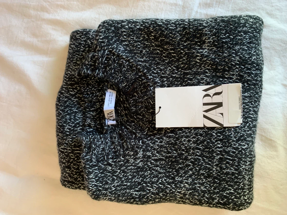 Brand new ZARA knit short sleeve dress black and white - photo 3