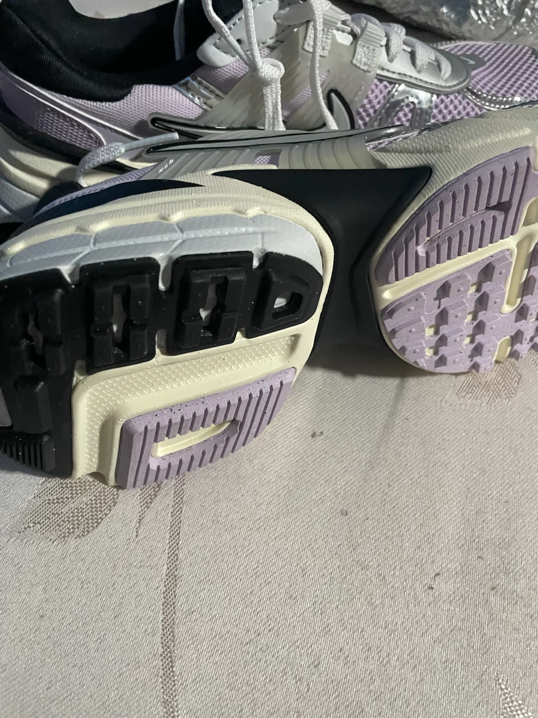 Nike V2K Run Shoes - photo 4
