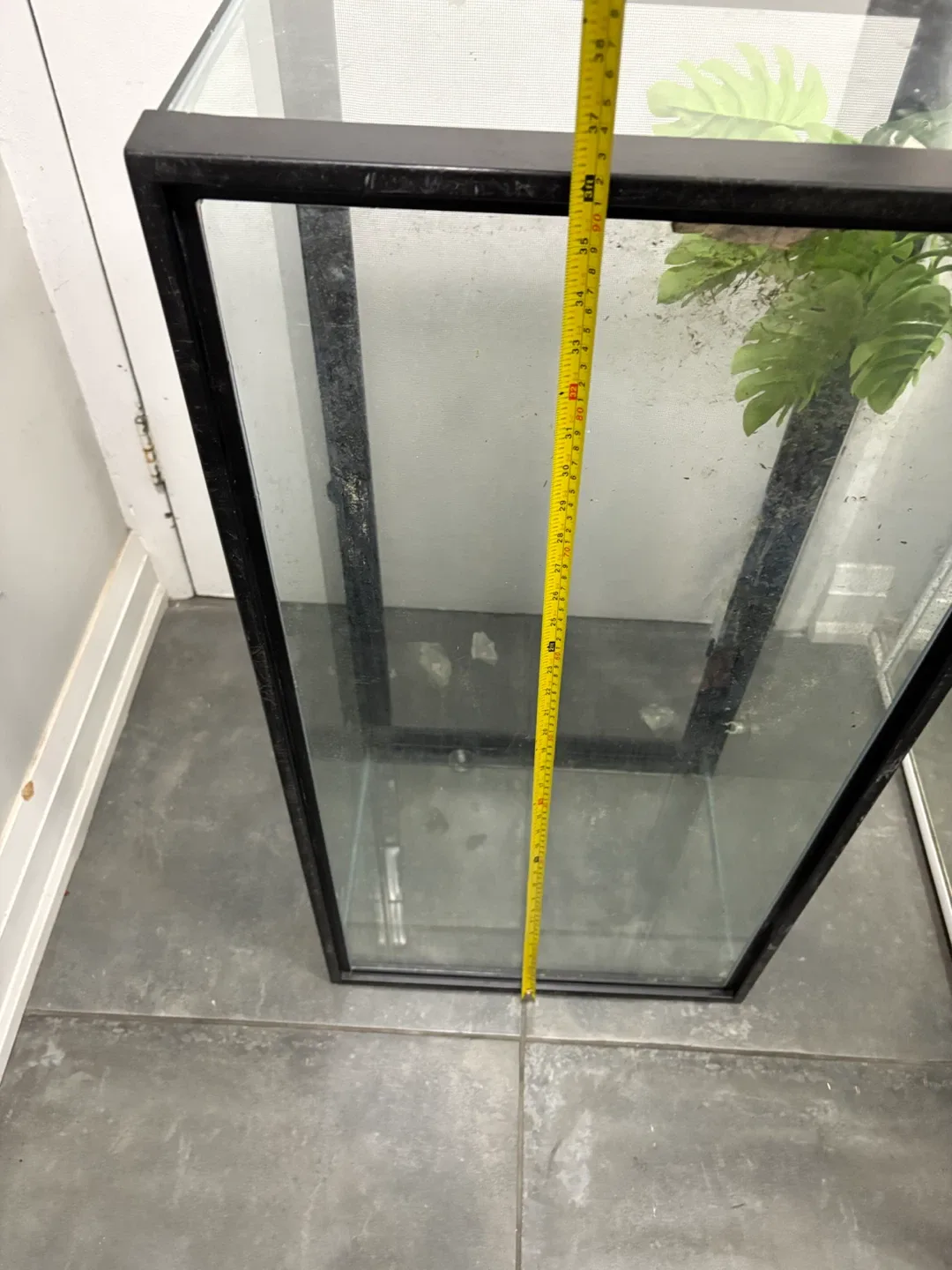 Glass Terrarium 13x18x3ft wide - photo 3