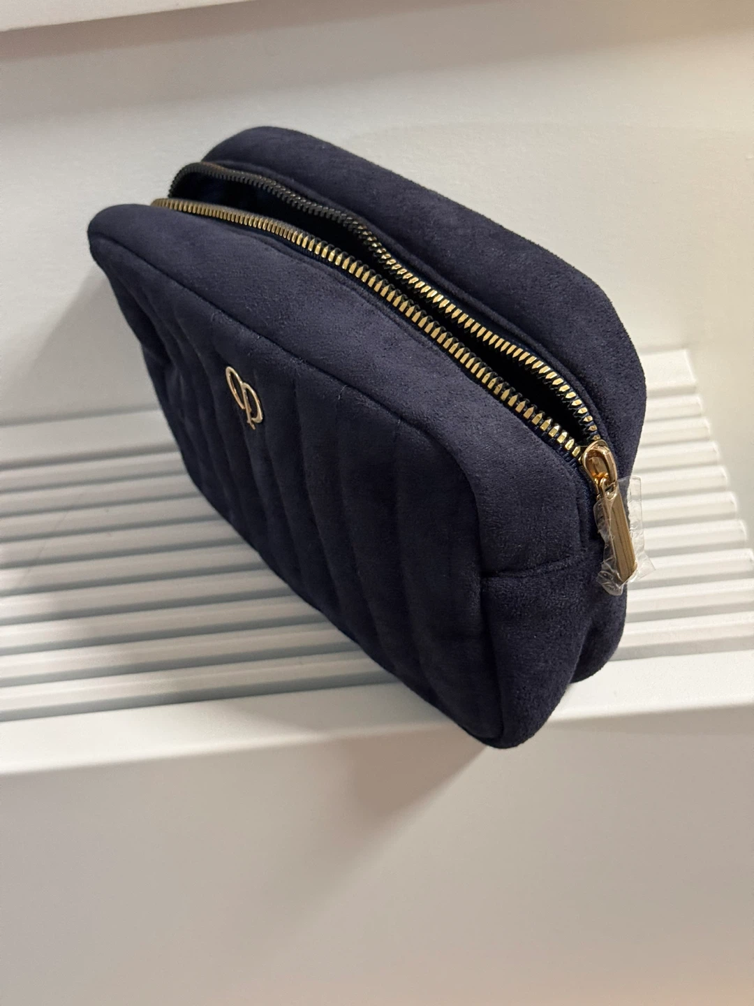 Clé de Peau Beauté Navy Makeup / Cosmetic Bag - photo 2