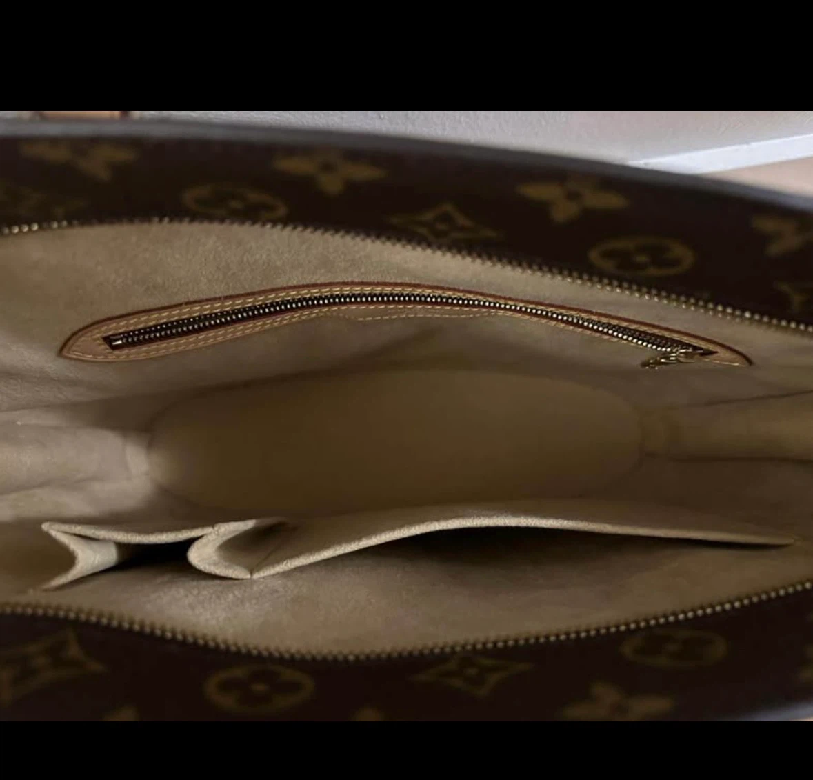 Louis Vuitton Monogram Tote - photo 3