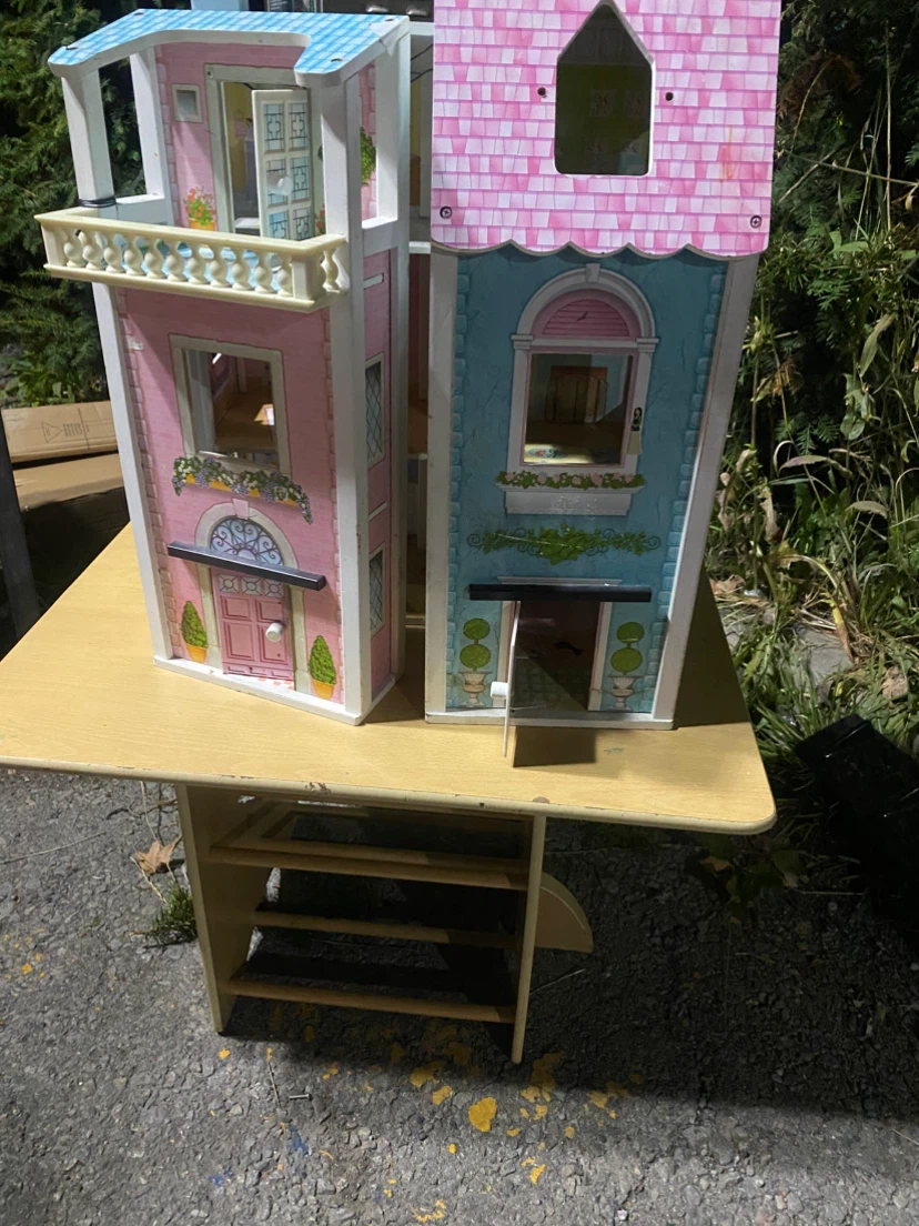 Wooden Dollhouse including  (table)