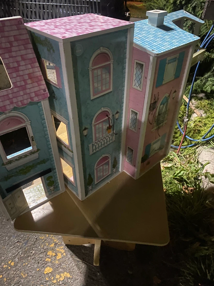 Wooden Dollhouse including  (table) - photo 2