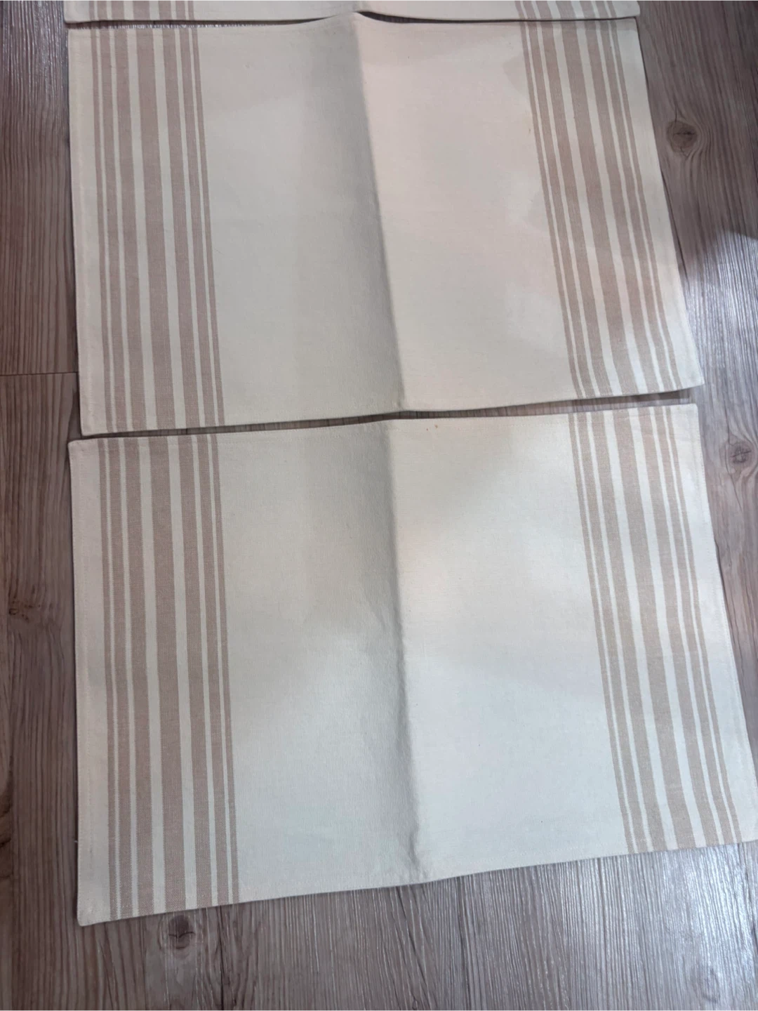 Set of 4 Pottery Barn Striped Placemats - photo 2