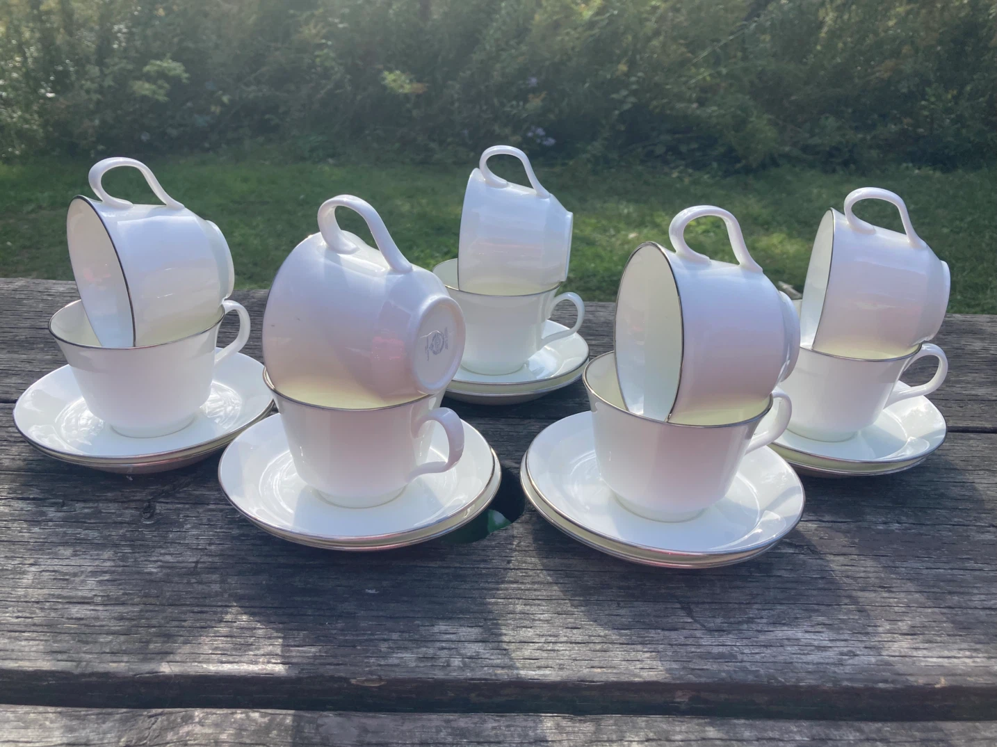 Set of 10 White Teacups with Saucers - photo 2