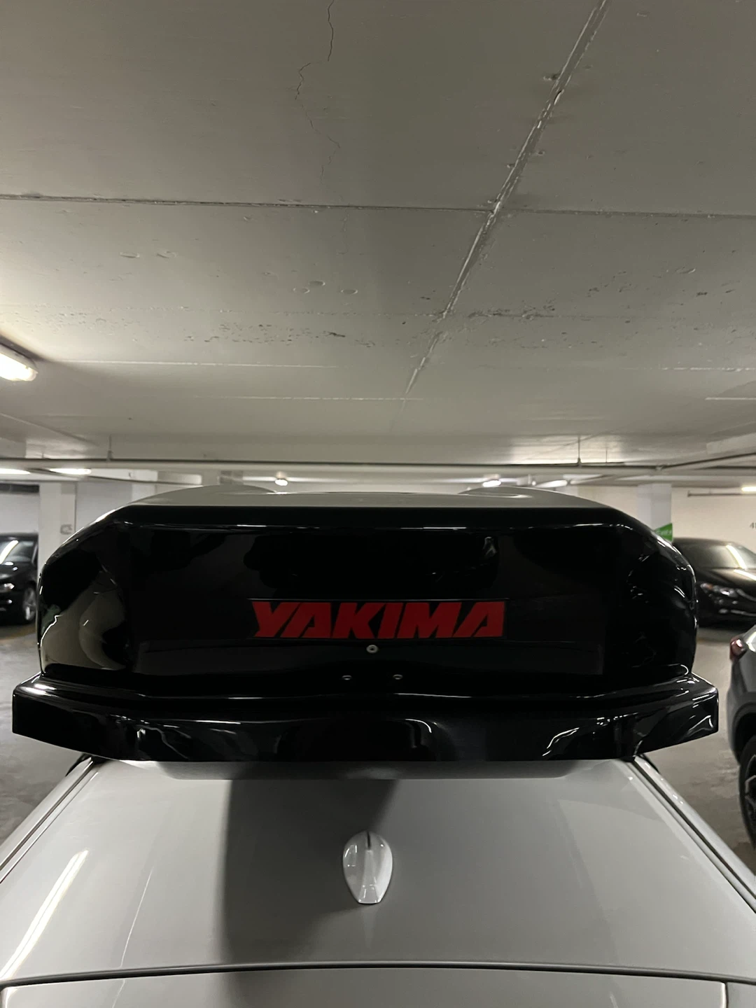 Yakima Skybox Pro 18 - 2 Keys - $600 - photo 2