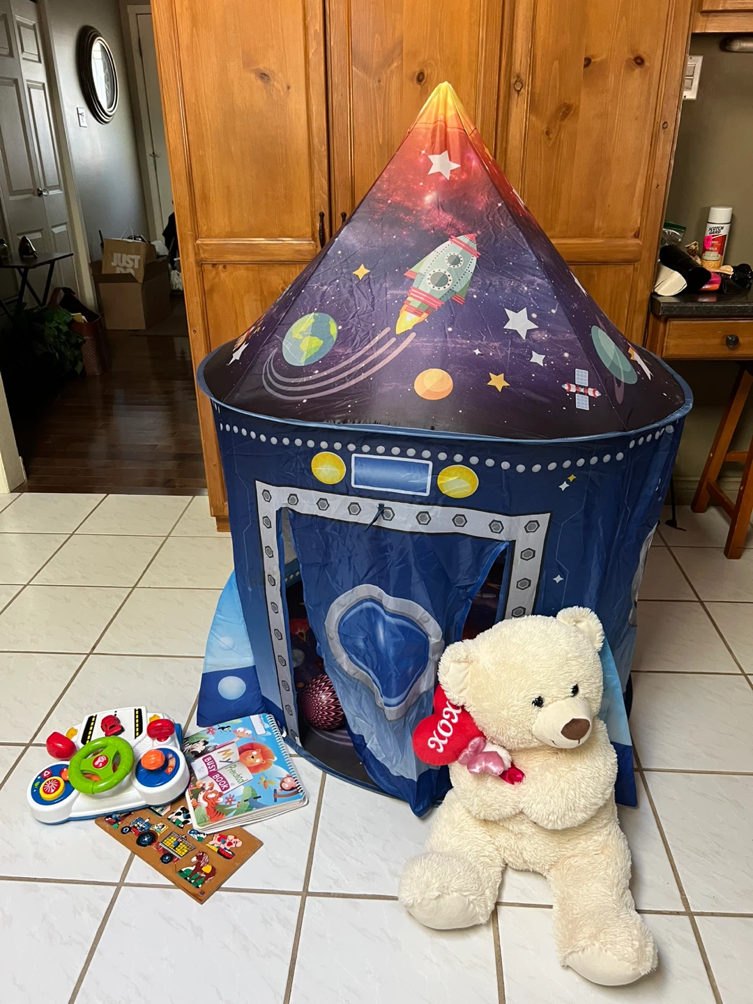 Play tent with toys