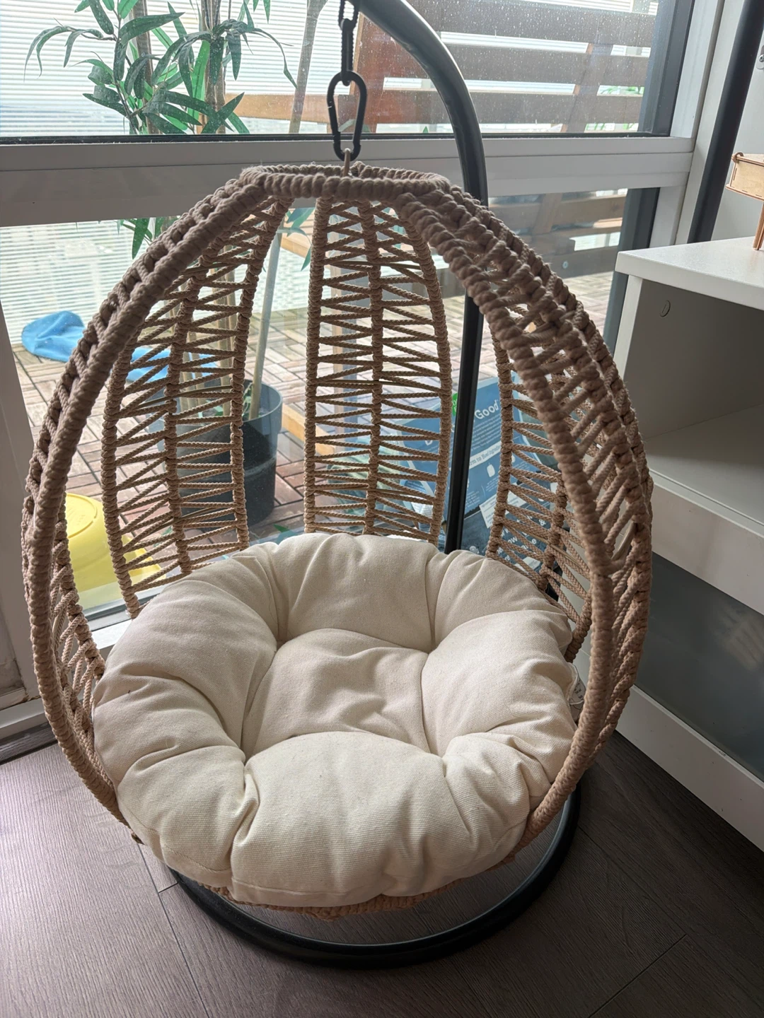Pet Egg Swing Chair