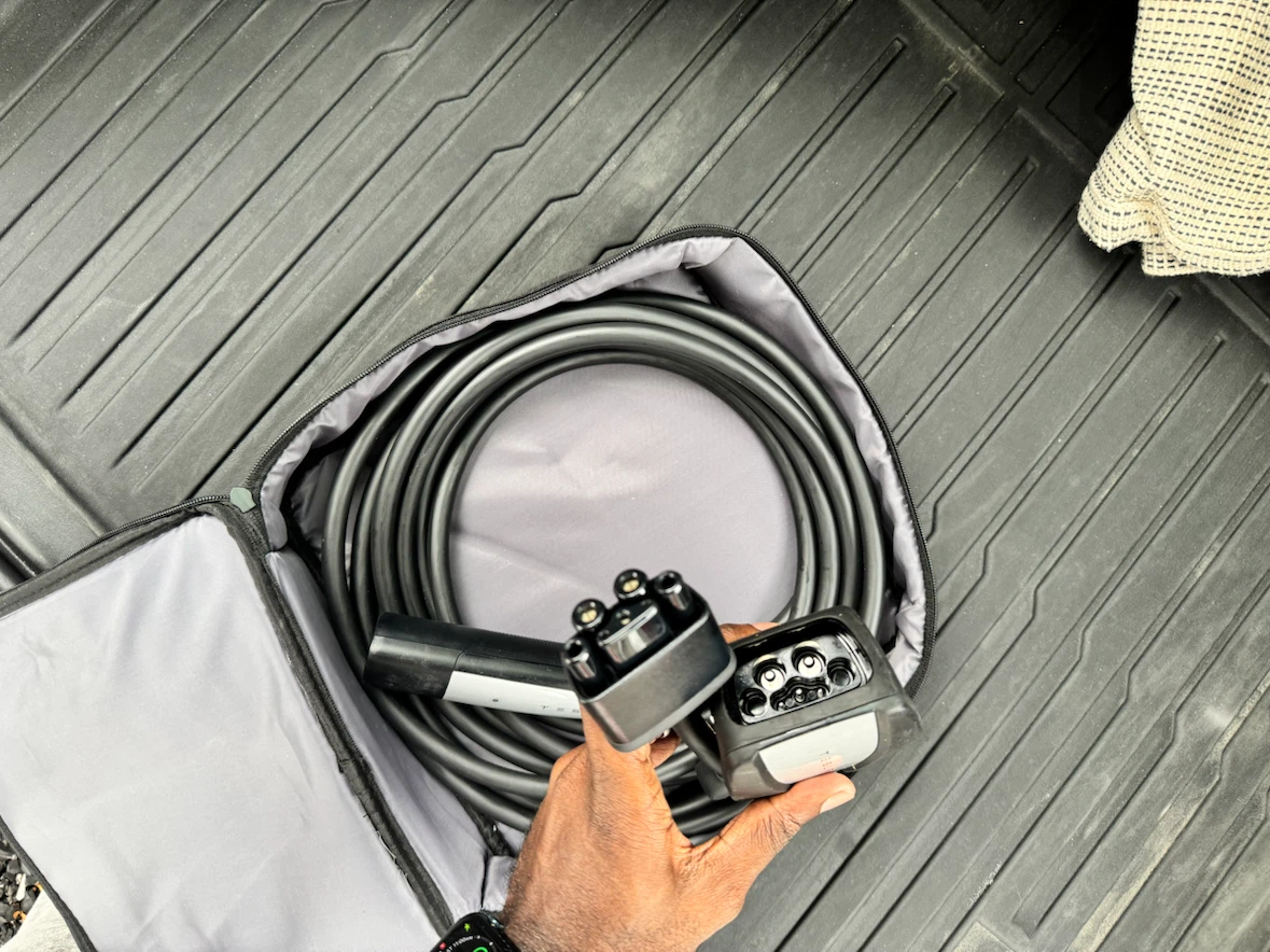 Tesla Mobile Connector Charger - photo 4