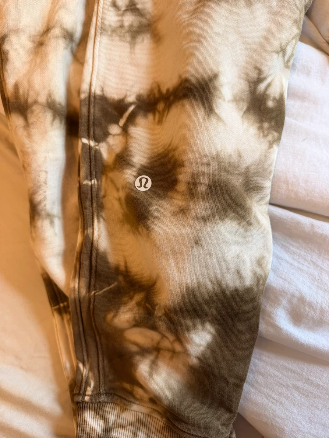 Lululemon Tie-Dye Joggers - photo 2