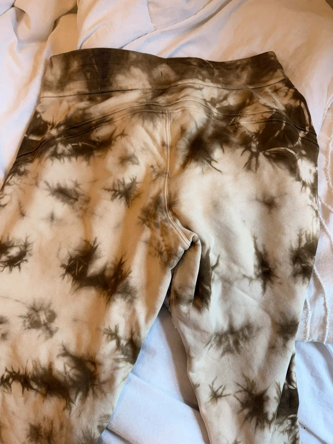 Lululemon Tie-Dye Joggers - photo 4
