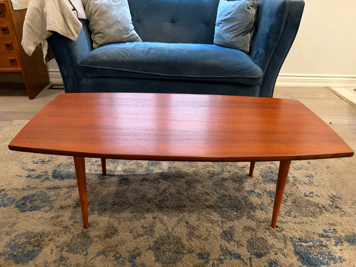 Beautiful Mid Century Modern Surfboard style Coffee Table