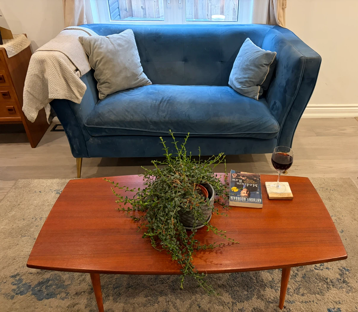 Beautiful Mid Century Modern Surfboard style Coffee Table - photo 3