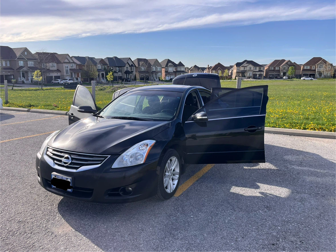 Nissan Altima 3.5 SR Loaded Sedan with 3.5L V6 Engine - photo 3