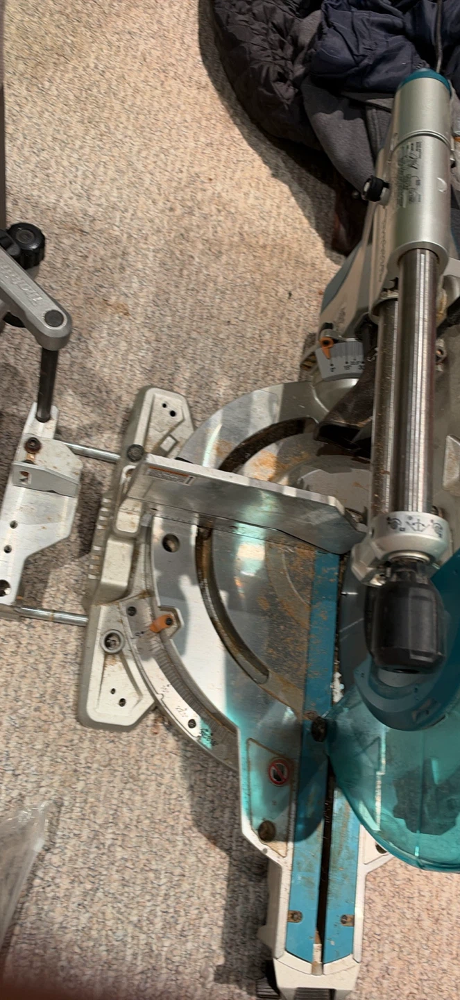 Makita Compound Miter Saw 12 inch blade - photo 4