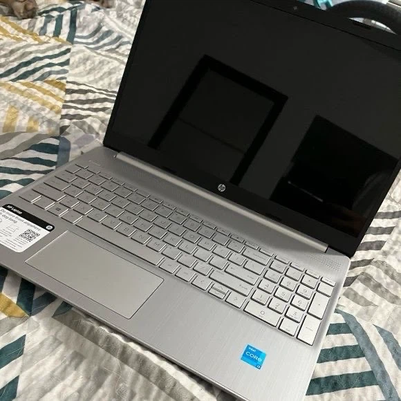 HP OmniBook 5 Flip Laptop - photo 3