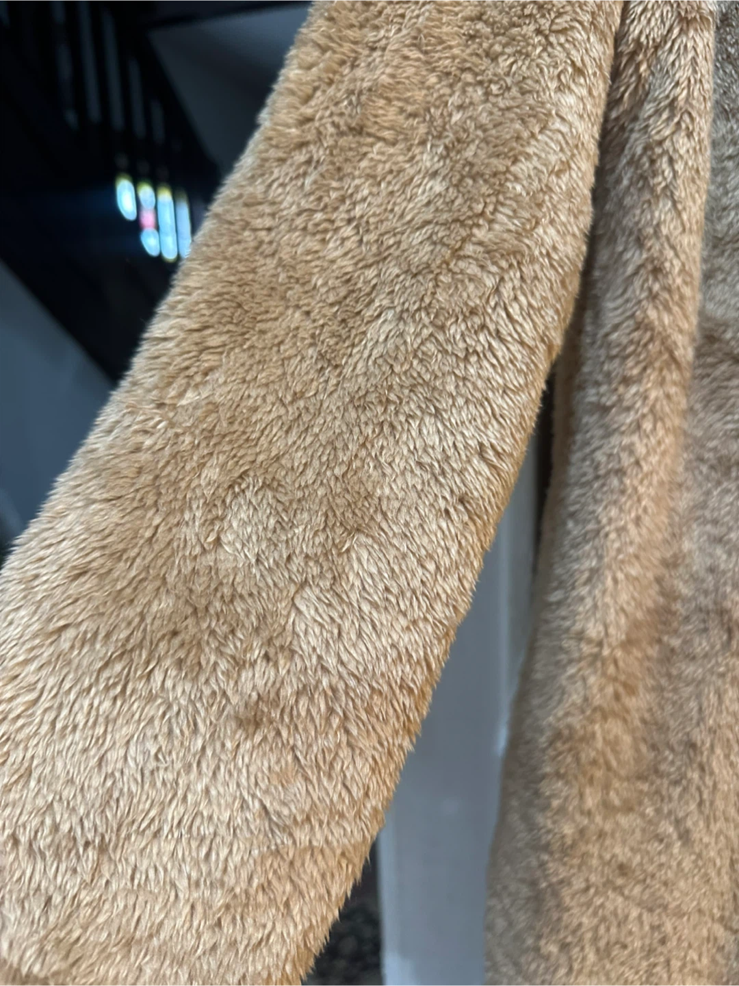 Angashion Tan Faux Fur Coat Size L - photo 4