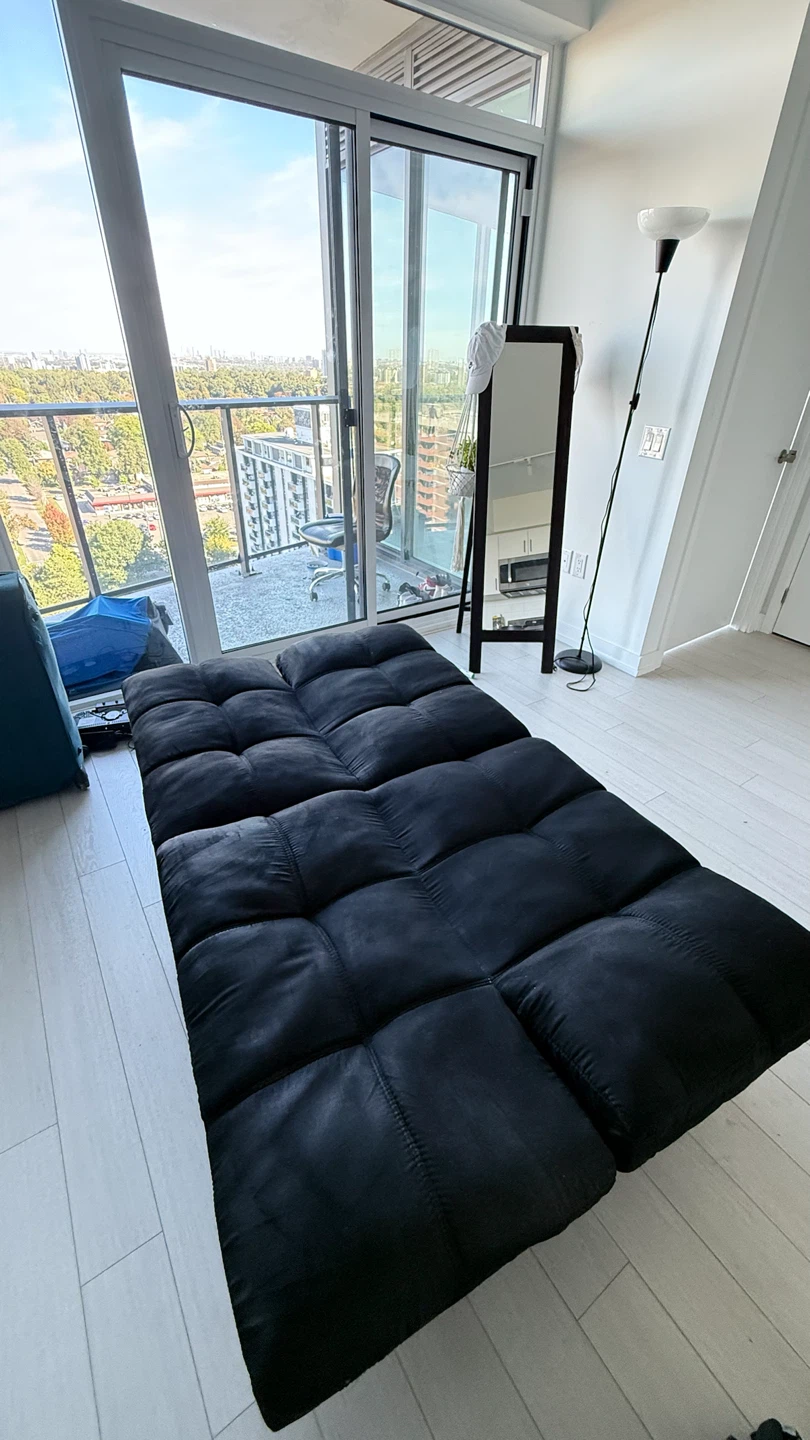 Black convertible futon sofa - photo 2