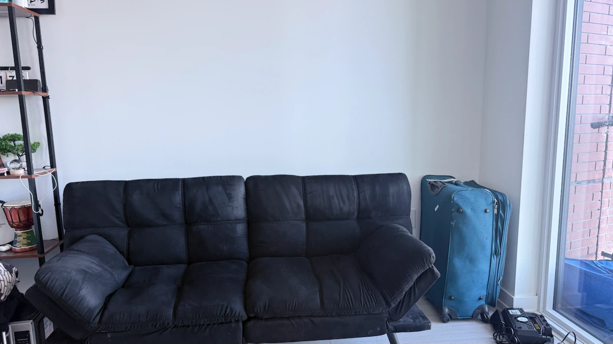 Black convertible futon sofa - photo 3