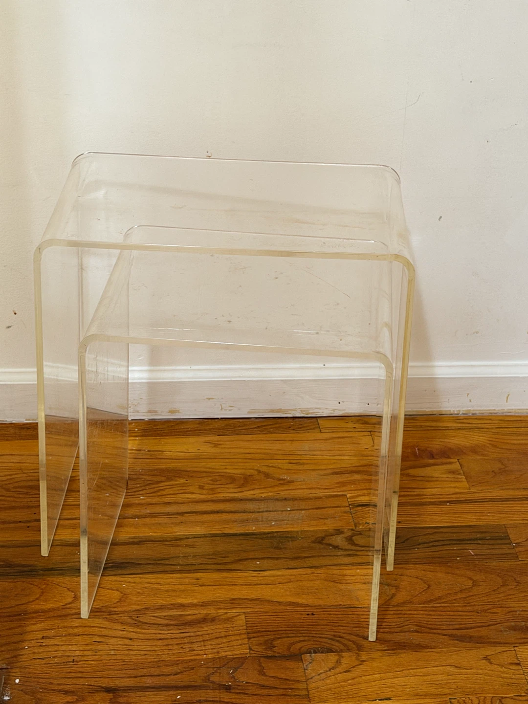 3 acrylic tables