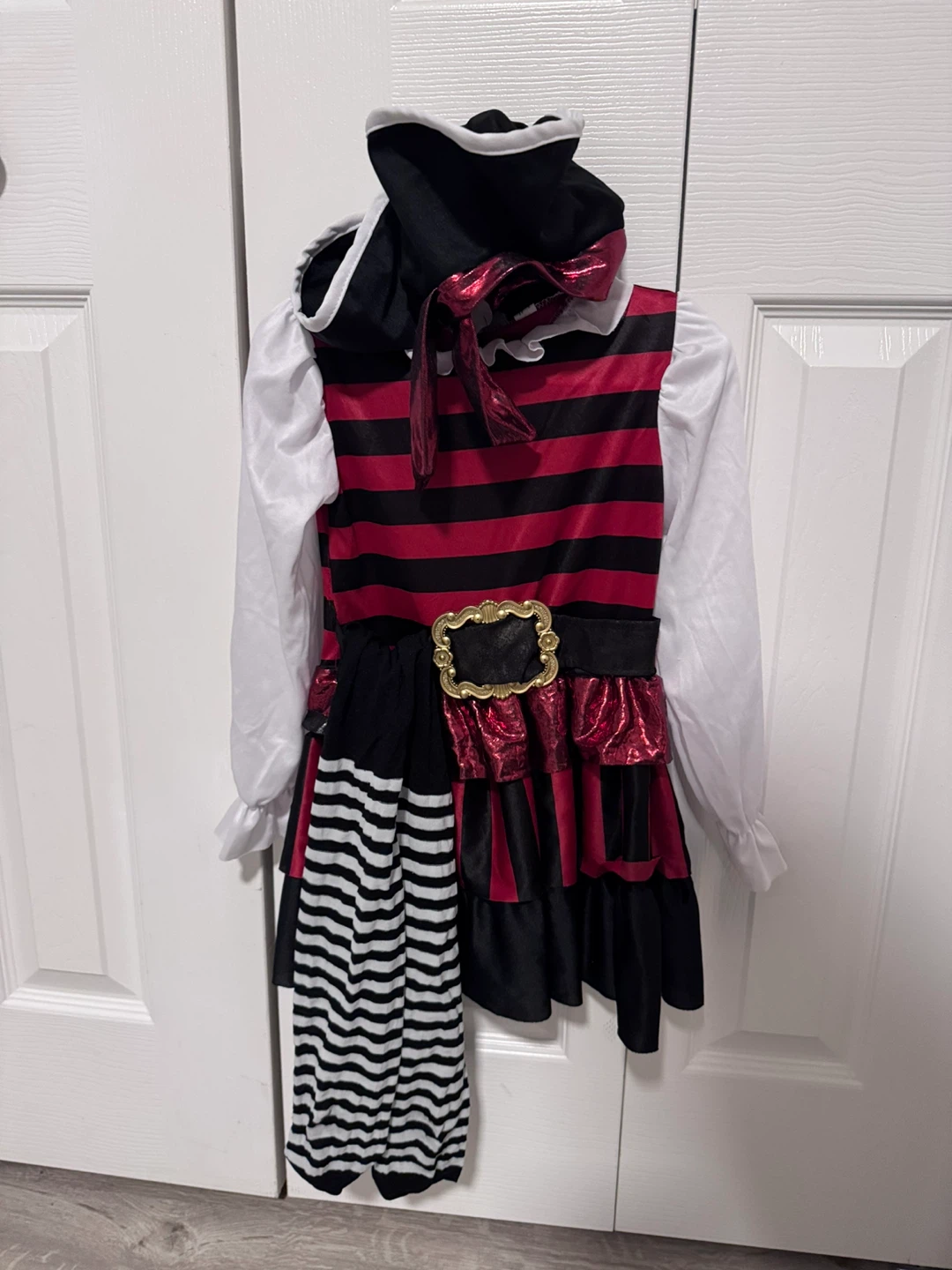 Little Lassie Pirate Costume Toddler 3-4 - photo 3