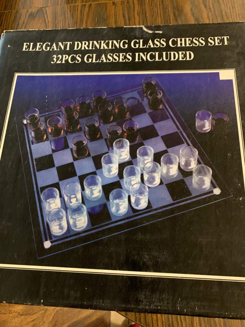 Elegant Drinking Glass Chess Set - photo 2
