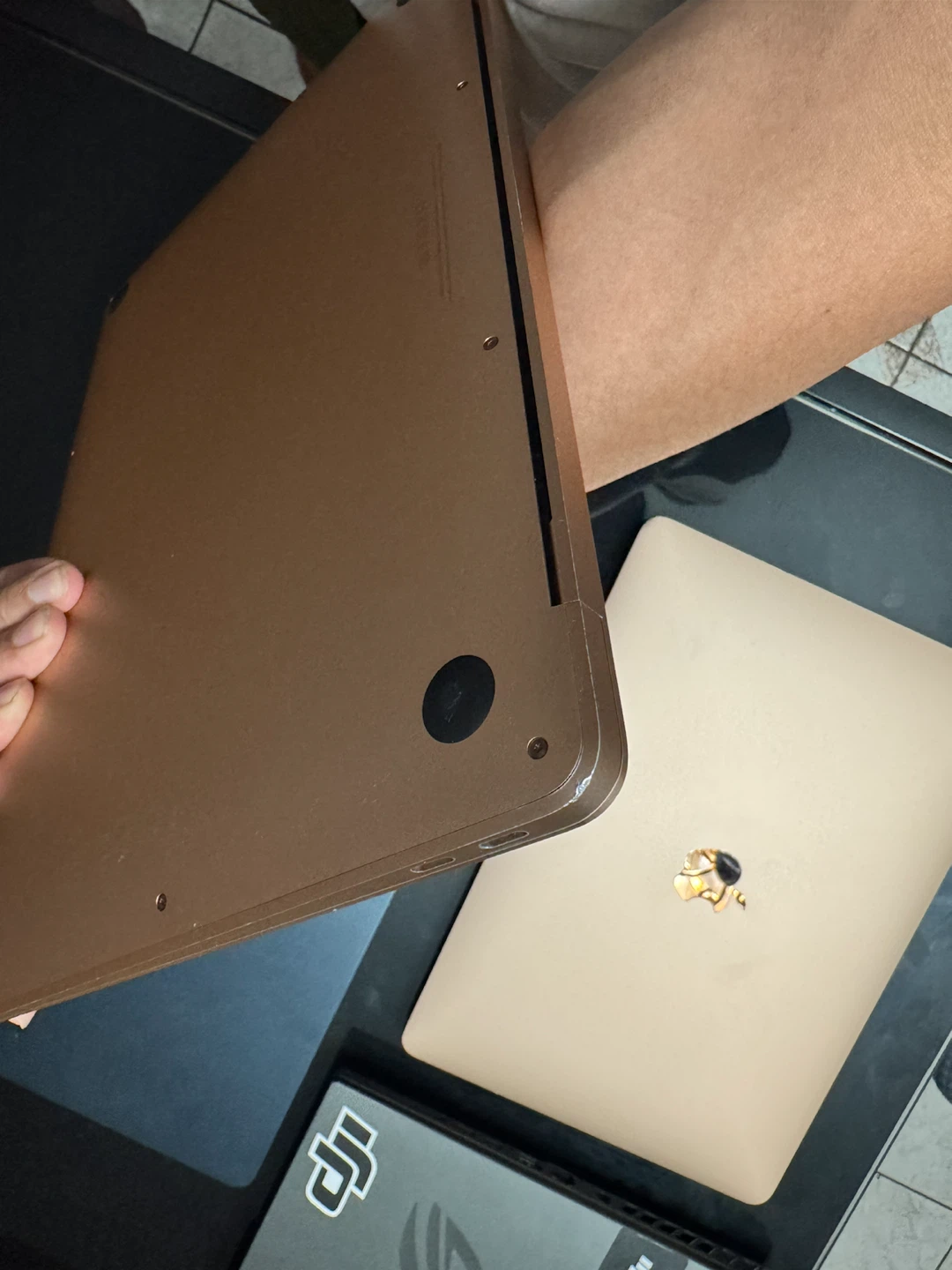 MacBook Air 2019 - i5 8gb Ram 256gb Storage - photo 2