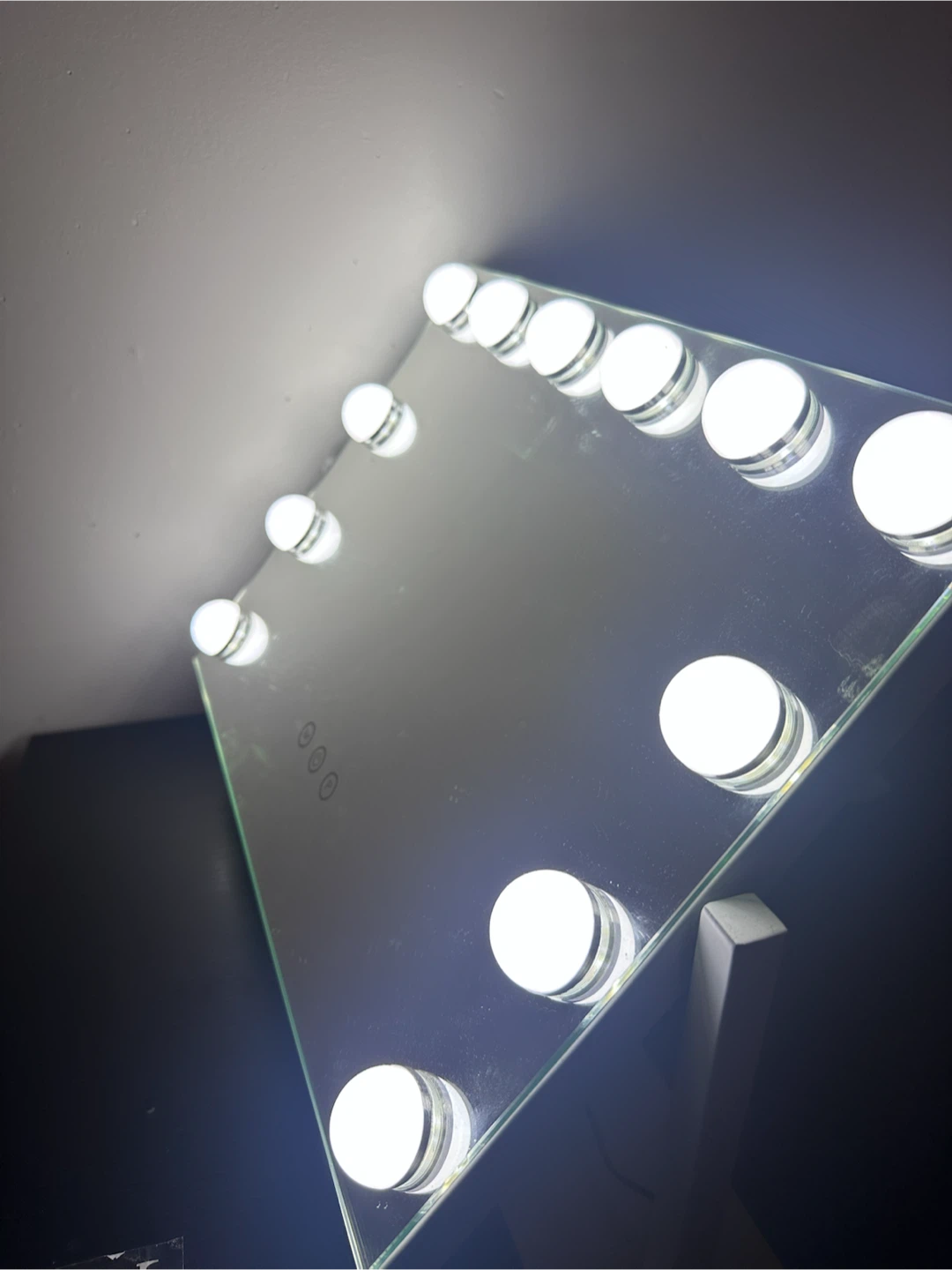 Lighted Vanity Mirror with LED Bulbs - photo 4