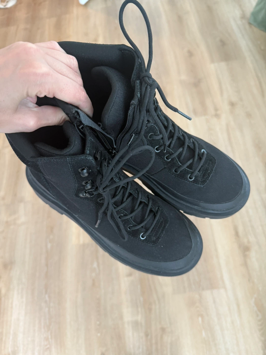 Uniqlo Black Lace-Up Boots, men us7, woman us9