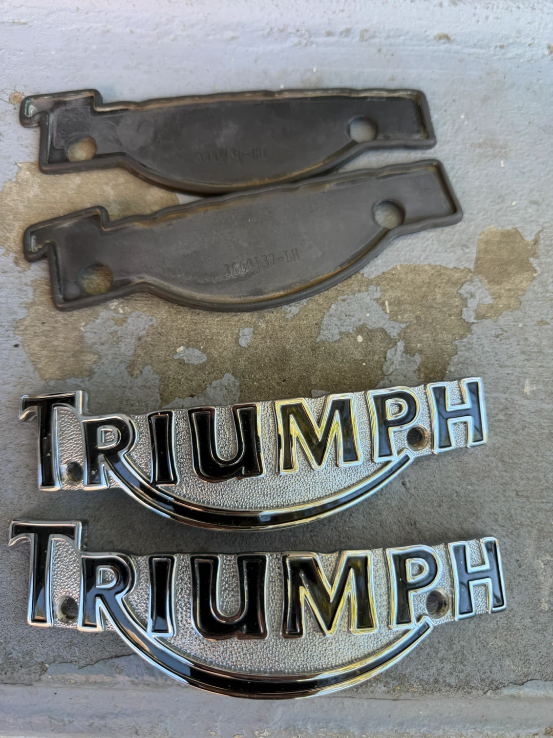 Set of Triumph Motorcycle Tank Badges - photo 3
