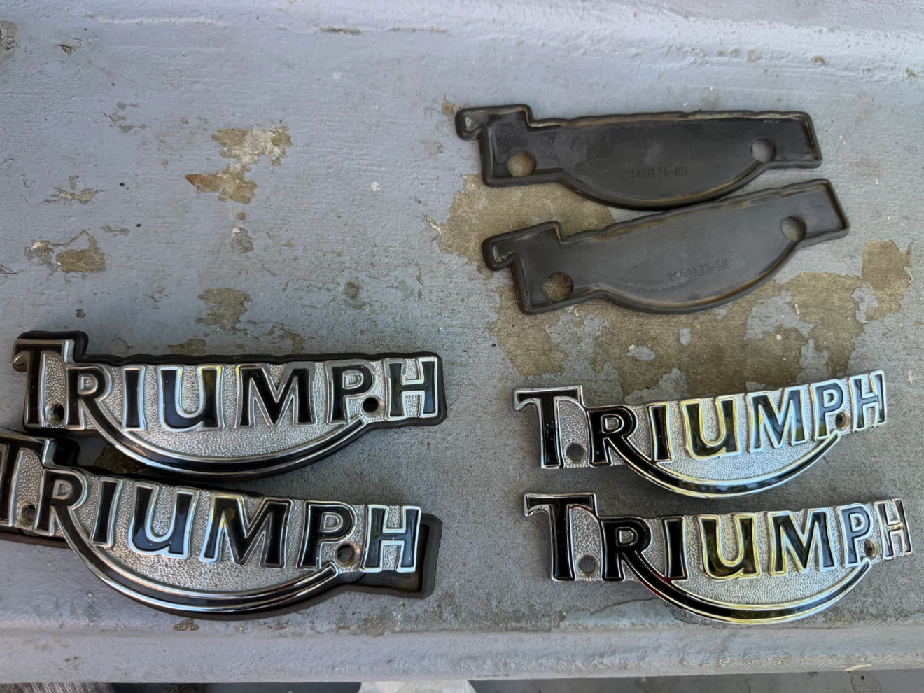 Set of Triumph Motorcycle Tank Badges - photo 5