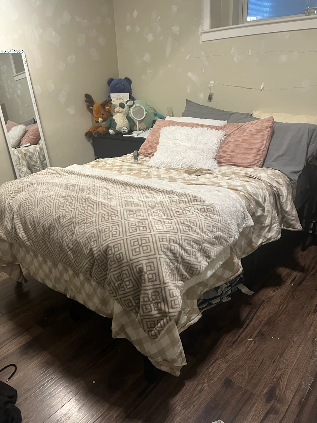 Double bed frame and mattress